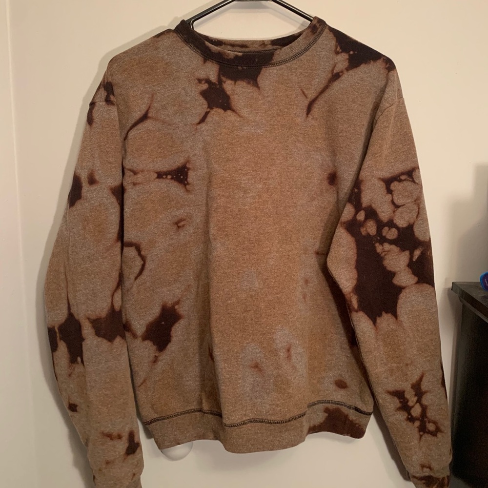 Bleached Die Pullover